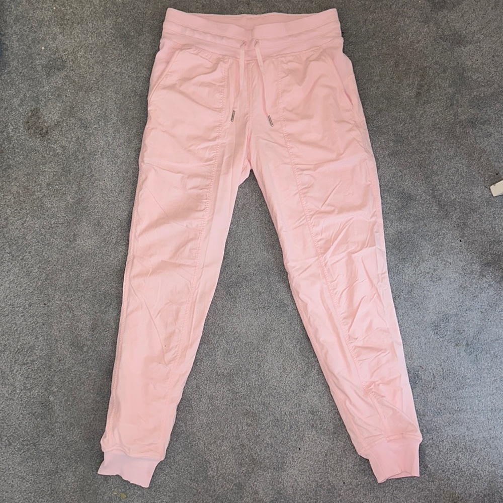 Lululemon dance studio jogger light pink